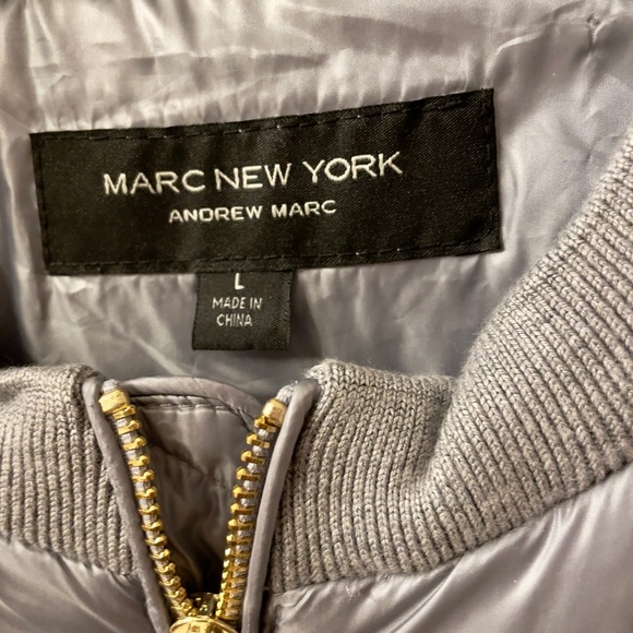 NWT- silver  jacket- L - Picture 5 of 6